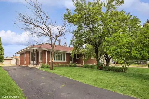 600 Landen Dr, Northlake, IL 60164