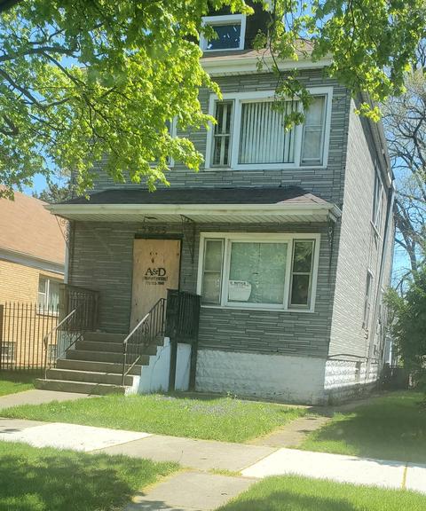 7955 S Coles Ave, Chicago, IL 60617