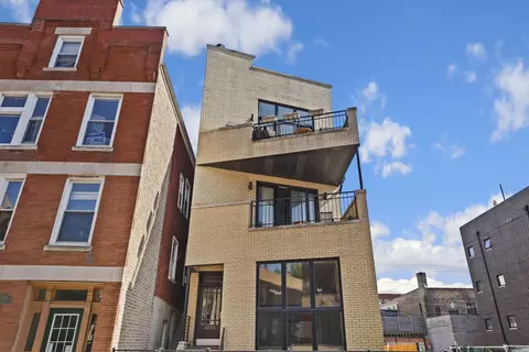 1531 W Fry St #3, Chicago, IL 60642