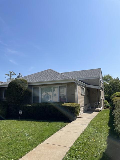 8249 N Kostner Ave, Skokie, IL 60076