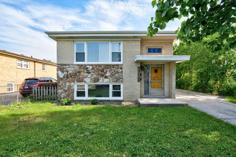 8639 44th St, Lyons, IL 60534