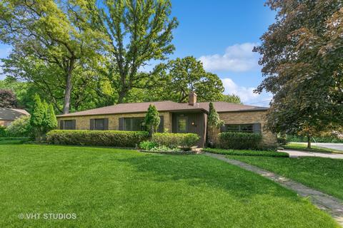208 Bridge Ln, Tower Lakes, IL 60010