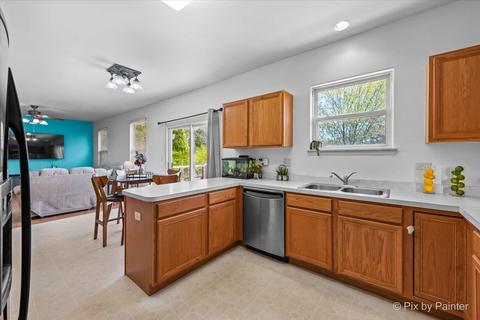 32747 Innetowne Rd, Lakemoor, IL 60051 photo 16