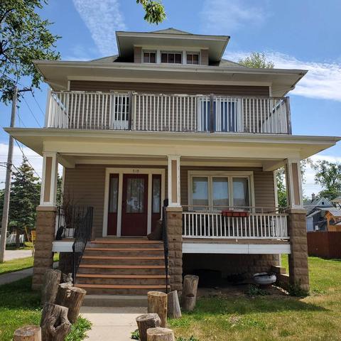 719 N 8th Ave, Maywood, IL 60153