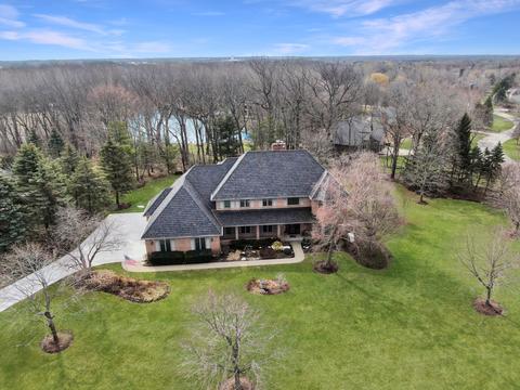 38763 N Oakcrest Ln, Wadsworth, IL 60083