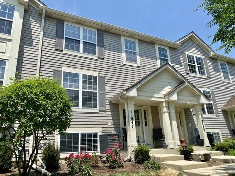 11 S471 Rachael Ct, Willowbrook, IL 60527