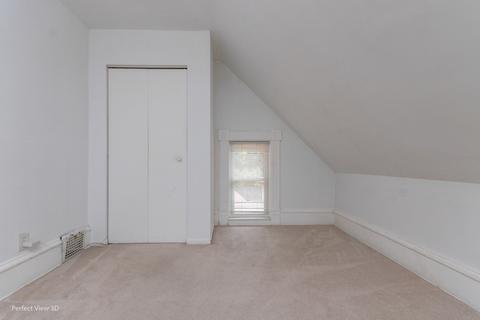 927 Saint John St, Elgin, IL 60120 photo 7