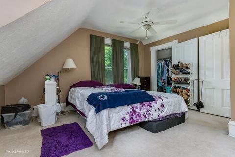 927 Saint John St, Elgin, IL 60120 photo 13