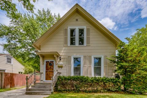 927 Saint John St, Elgin, IL 60120 photo 2
