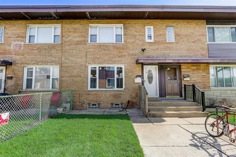 10065 Frontage Rd #B, Skokie, IL 60077