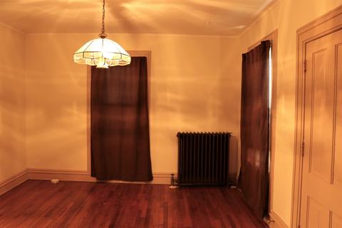 306 E Wall St, Morrison, IL 61270 photo 10