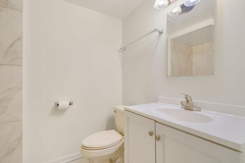 2105 Sutherland Pl, Hoffman Estates, IL 60169 photo 20