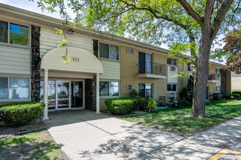 531 Carlysle Dr #13, Clarendon Hills, IL 60514