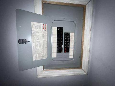 Undisclosed, Chicago, IL 60617 photo 26