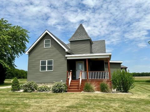 33749 E 2900 North Rd, Dwight, IL 60420 photo 2