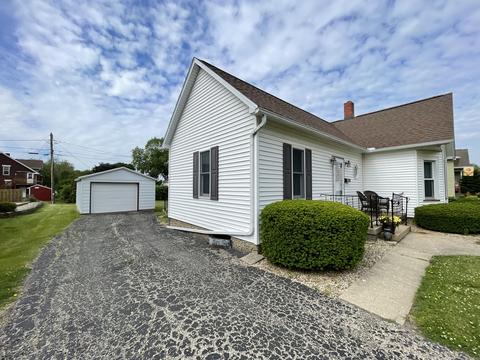 2510 4th St, Peru, IL 61354 photo 2