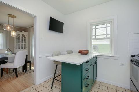 429 E Illinois St, Wheaton, IL 60187 photo 12