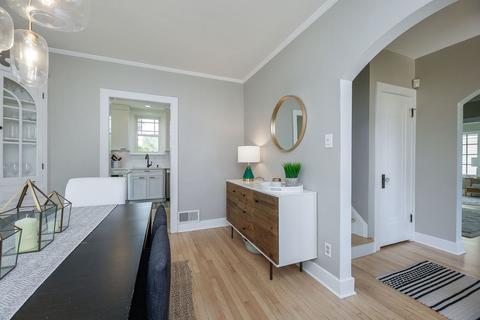 429 E Illinois St, Wheaton, IL 60187 photo 9