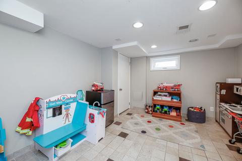 429 E Illinois St, Wheaton, IL 60187 photo 22