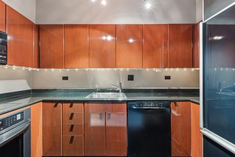 175 E Delaware Pl #5806, Chicago, IL 60611 photo 10