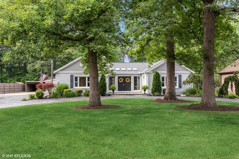 385 E Deerpath Rd, Wood Dale, IL 60191