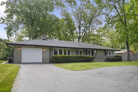 2935 Witchwood Ln, Waukegan, IL 60087