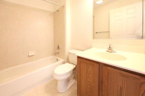 715 Astor Ln #405, Wheeling, IL 60090 photo 13