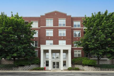 715 Astor Ln #405, Wheeling, IL 60090 photo 3