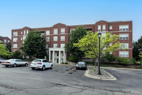 715 Astor Ln #405, Wheeling, IL 60090