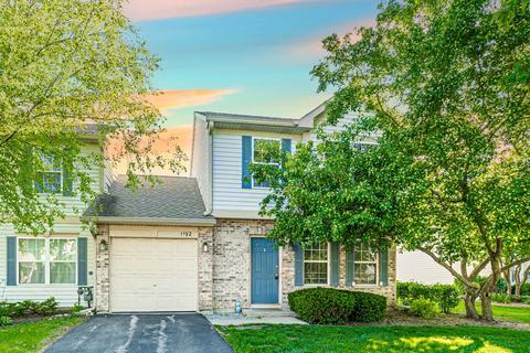 1192 N Village Dr, Round Lake Beach, IL 60073