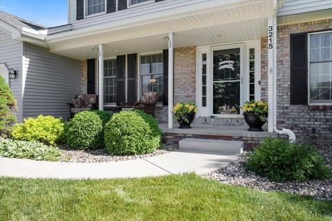 3215 Eagle Crest Rd, Bloomington, IL 61704 photo 2