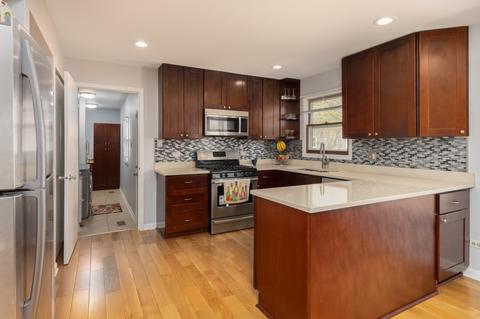 845 Deerpath Ln, Hoffman Estates, IL 60169 photo 4