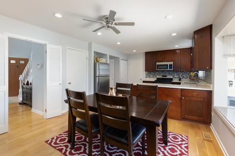 845 Deerpath Ln, Hoffman Estates, IL 60169 photo 3