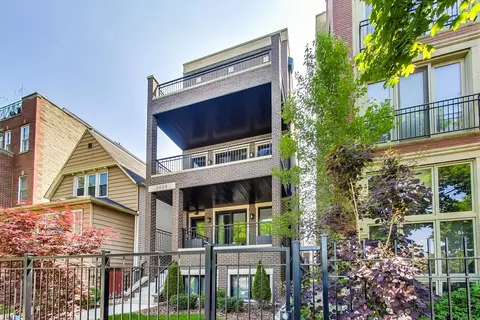 3039 N Damen Ave #3, Chicago, IL 60618