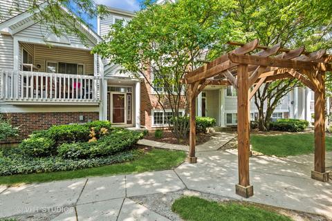 2236 Dawson Ln, Algonquin, IL 60102