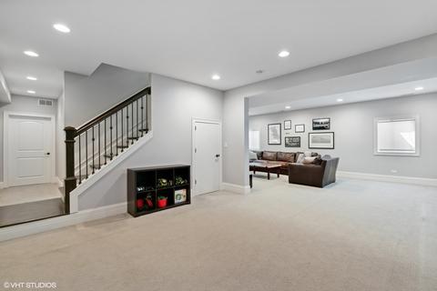 418 E Schiller St, Elmhurst, IL 60126 photo 28