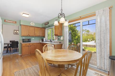 984 Tallgrass Dr, Bartlett, IL 60103 photo 9