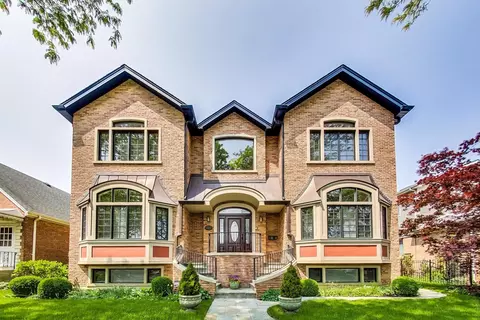 6218 N Karlov Ave, Chicago, IL 60646