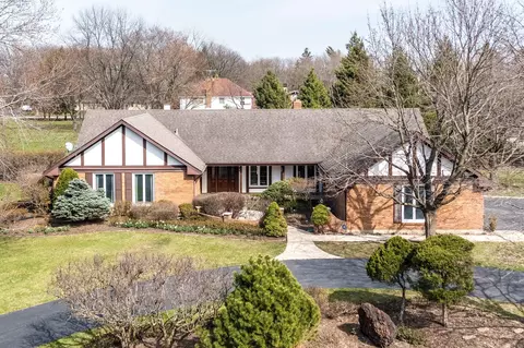 2525 Lincoln Ave, Long Grove, IL 60047