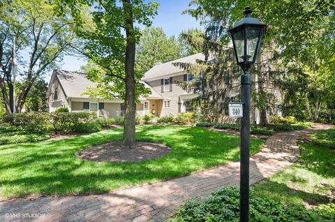 840 Greenacres Ln, Glenview, IL 60025