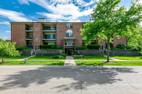 700 Weidner Rd #203, Buffalo Grove, IL 60089