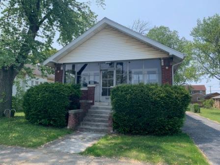 18228 Roy St, Lansing, IL 60438