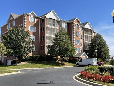 7710 Greenway Blvd #4NE, Tinley Park, IL 60487