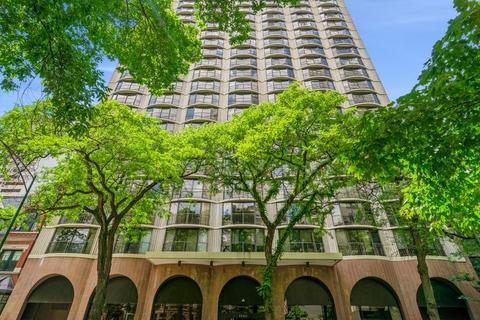 1440 N State Pkwy #6B, Chicago, IL 60610