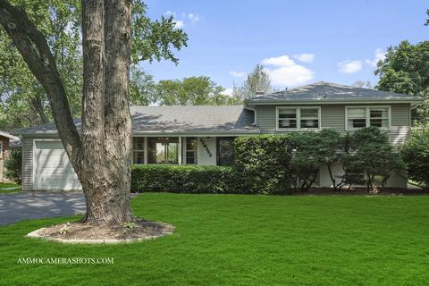 22 W560 Arbor Ln, Glen Ellyn, IL 60137