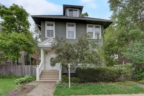 7313 N Bell Ave, Chicago, IL 60645