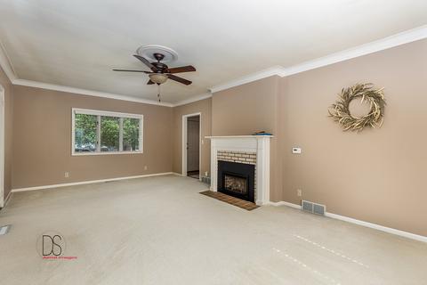 614 Guthrie St, Ottawa, IL 61350 photo 5