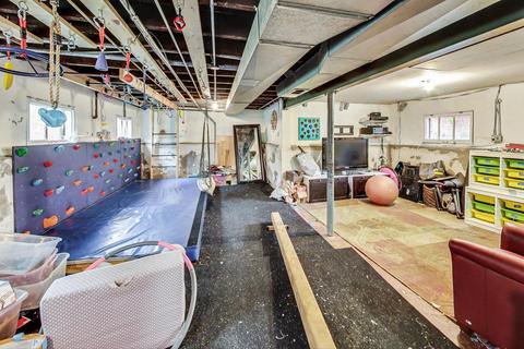132 E Burlington St, Riverside, IL 60546 photo 31