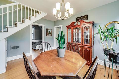132 E Burlington St, Riverside, IL 60546 photo 9