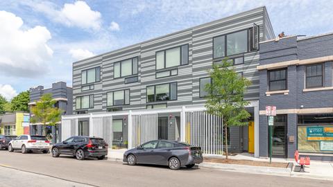 208 Harrison St, Oak Park, IL 60304